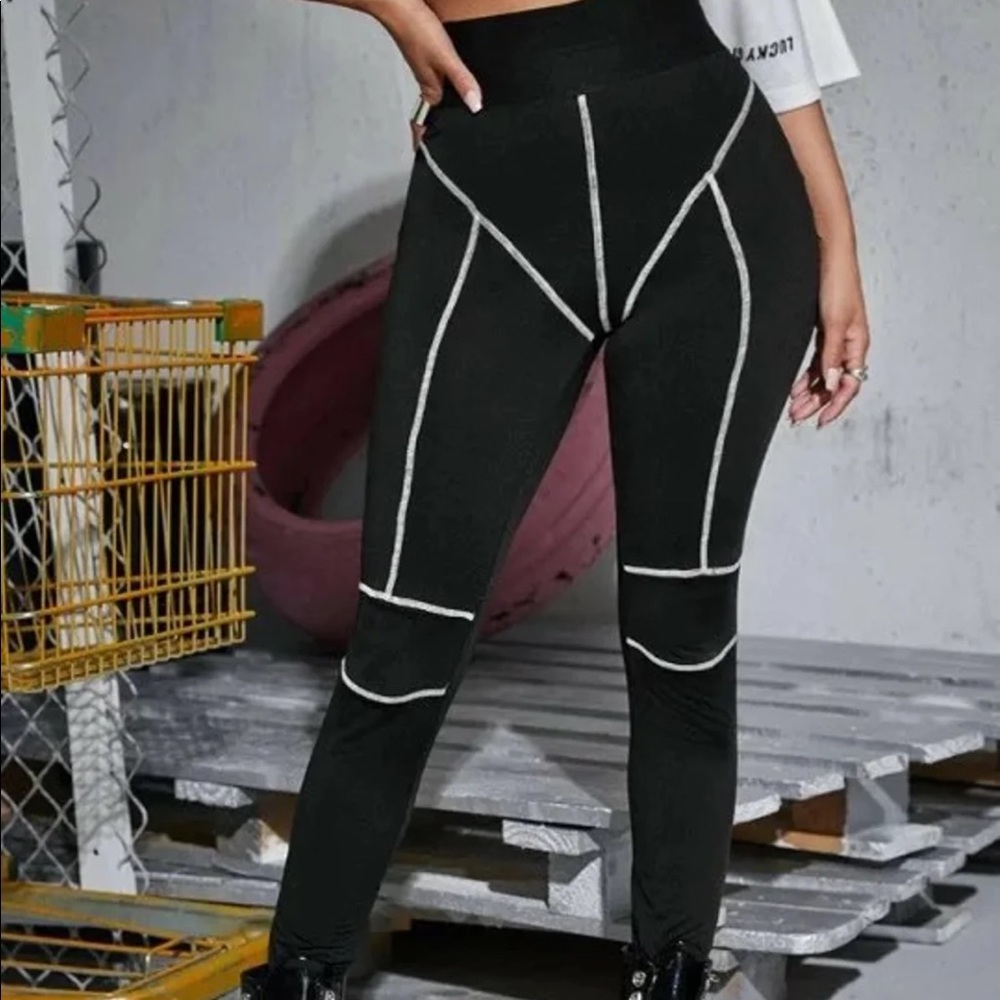 Black Contrast white Stitch Leggings